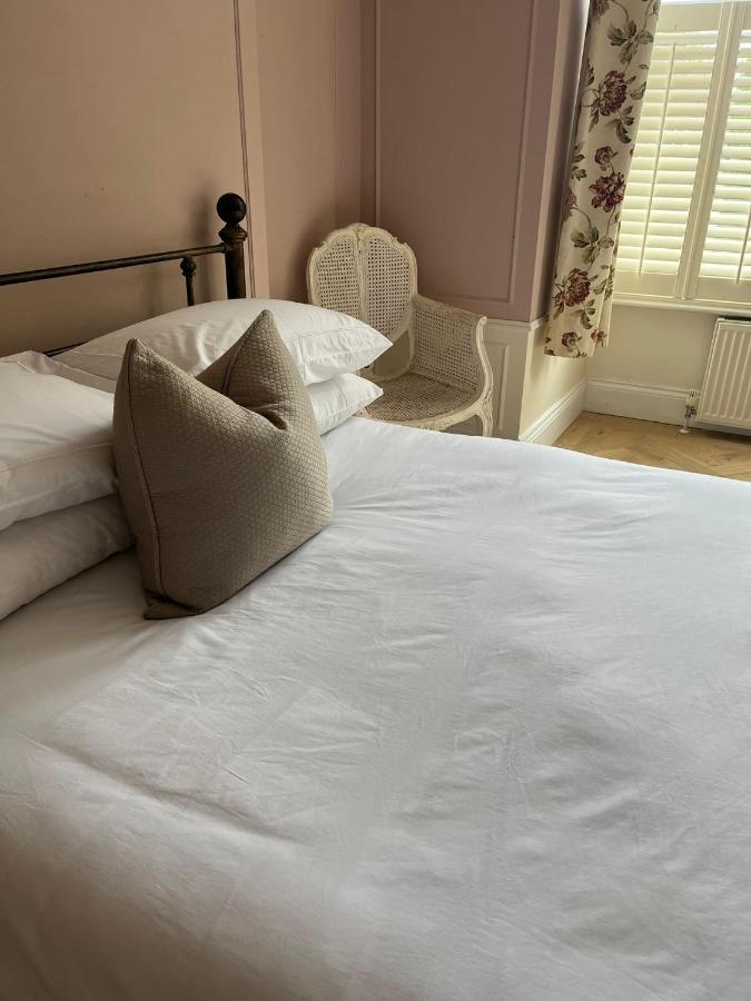 Private Apartment - 3 Bedrooms 해러게이트 외부 사진
